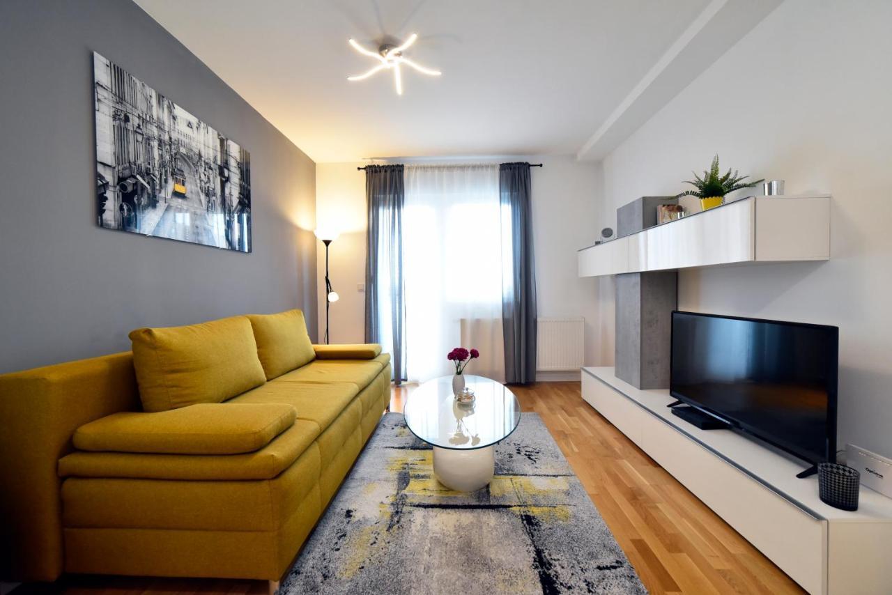 First Class Apartment, Free Parking Zagreb Luaran gambar